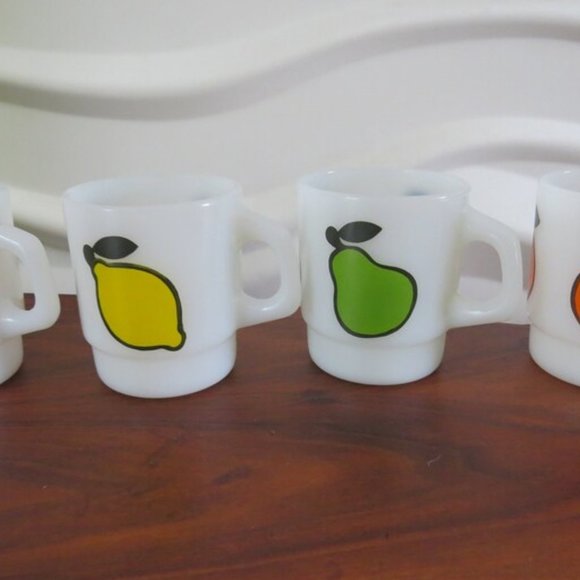 Super Rare complete set of 1970s SUPER FRUIT Fire King/Anchor Hocking mugs - Picture 2 of 7